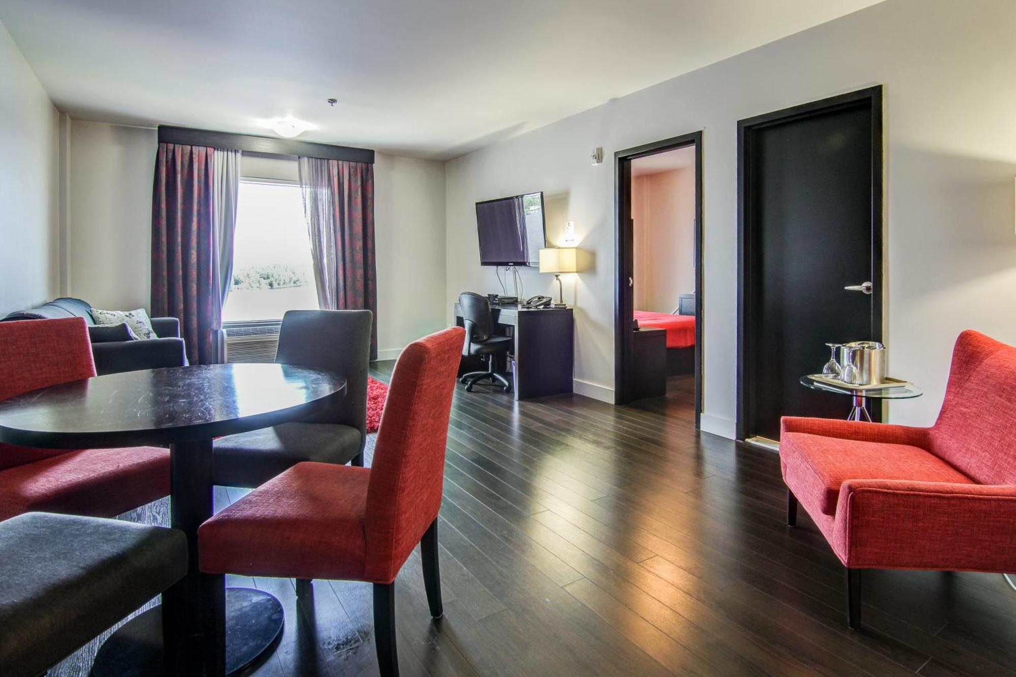 Hotel De La Borealie Saint-Félicien Εξωτερικό φωτογραφία